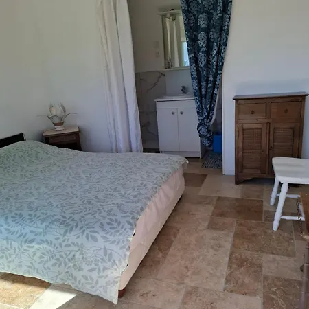 Séjour chez l'habitant Chambre *